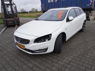 Volvo V-60 D5 20V AWD Twin Engine Plug-in Hybrid picture 3