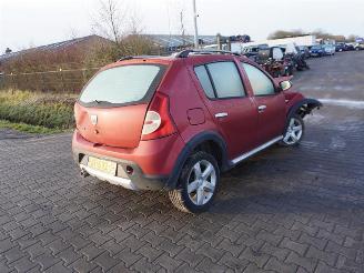 Vrakbiler auto Dacia Sandero 1.6 BiFuel 2012/3