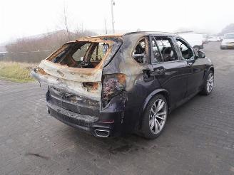 Vrakbiler auto BMW X5 XDRIVE40E 2015/12