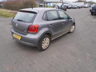Coche siniestrado Volkswagen Polo 1.2 TSi 2013/8