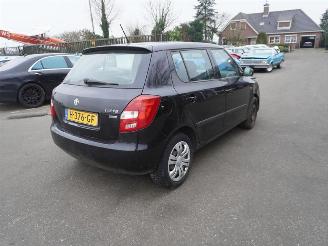 Coche siniestrado Skoda Fabia 1.2i 2011/7