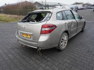 Uttjänta bilar auto Renault Laguna Estate 2.0 dCi 2011/4