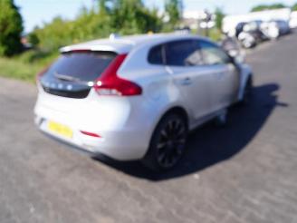 Uttjänta bilar auto Volvo V-40 D2 2013/11