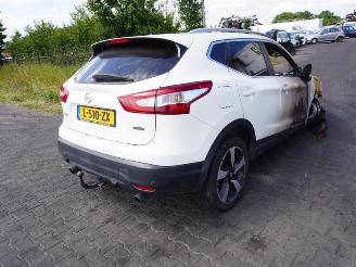 Uttjänta bilar auto Nissan Qashqai 1.2 DIG 2015/10