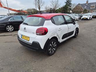 Voiture accidenté Citroën C3 1.2 12V e-THP PureTech 110 2017/5