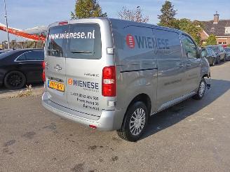 Vaurioauto  commercial vehicles Toyota Proace 2.0 D-4D 2023/8
