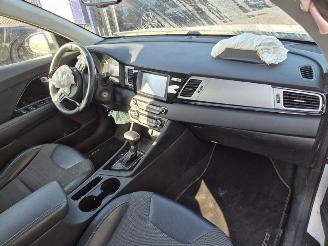 Kia Niro 1.6 GDI Hybrid (G4LE) picture 8