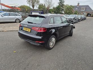 skadebil auto Audi A3 1.4 16V 2014/12