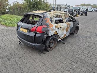 Salvage car Peugeot 2008 1.2 12V 2014/11