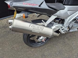 skadebil motor Aprilia RSV mille  1999/4
