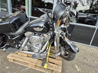Harley-Davidson Electra Glide 1.5 picture 2