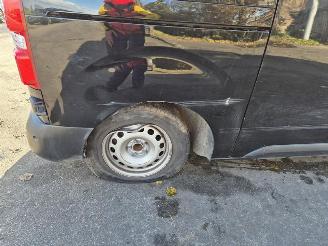 Peugeot Expert 2.0 Blue HDi picture 6