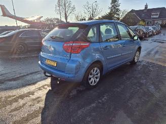 damaged passenger cars Citroën C4 PICASSO 1.8 16v 2009/3