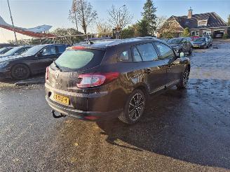 uszkodzony samochody osobowe Renault Mégane 1.2 16v 2012/6