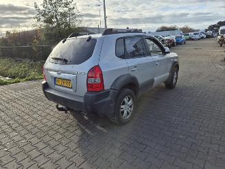 Vrakbiler auto Hyundai Tucson 2.0 16v 2008/3