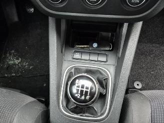 Volkswagen Jetta 1.6 FSi picture 7