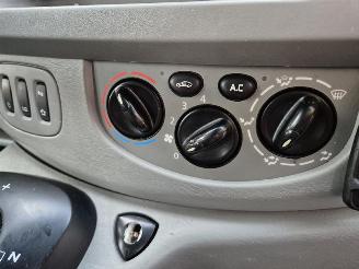 Opel Vivaro 2.5 CDTi DC picture 14