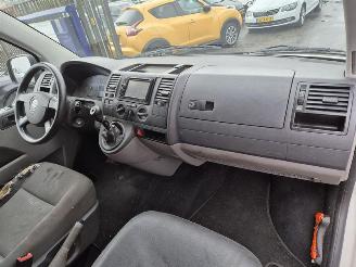 Volkswagen Transporter 1.9 TDi picture 7