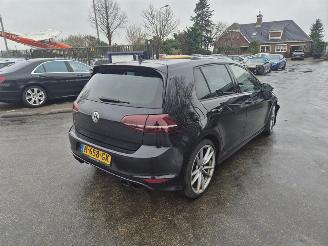 krockskadad bil auto Volkswagen Golf 2.0 R 4Motion 2015/4