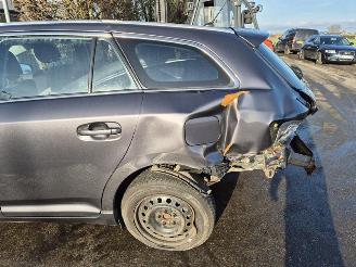 Toyota Avensis Wagon 1.6 16v picture 6