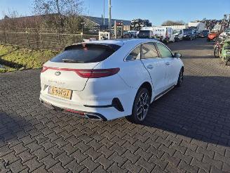 Kia Proceed 1.5T picture 1