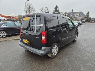 krockskadad bil bedrijf Citroën Berlingo 1.6 HDi 2009/1