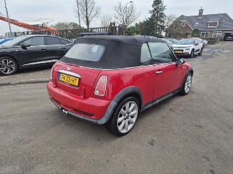 Schadeauto Mini Cabrio COOPER S 1.6  16v 2005/2