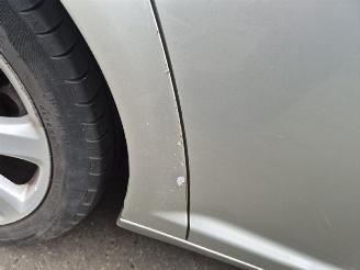 Toyota Avensis wagon  2.4 16v picture 14