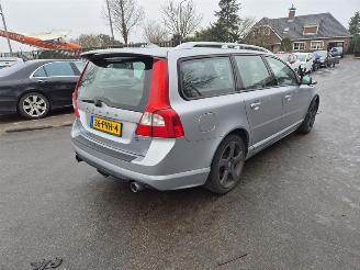 Unfallwagen Volvo V-70 2.0 T 2011/4