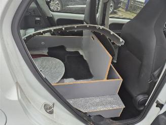 Volkswagen Up! 1.0 picture 15