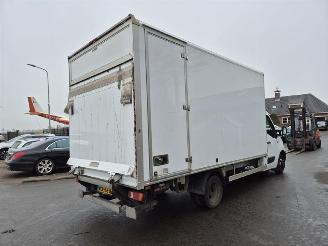 skadebil bedrijf Renault Master 2.3 dCi 2019/10