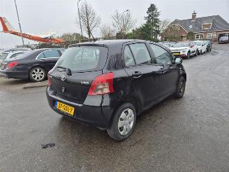 Coche accidentado Toyota Yaris 1.0 12v 2008/9