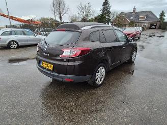 krockskadad bil bedrijf Renault Megane GrandTour 1.5 dCi VAN 2014/5