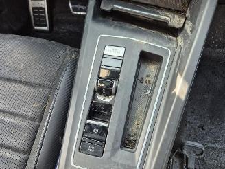 Volkswagen Golf 2.0 TSi R picture 6