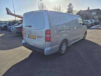 krockskadad bil bedrijf Peugeot Expert 2.0 HDi 2019/4