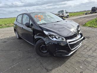 Peugeot 208 1.2 12v picture 4