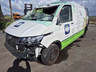 Volkswagen Transporter 2.0 TDi picture 3