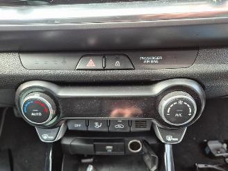 Kia Stonic 1.0 Hybrid picture 6