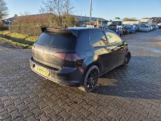 Vrakbiler auto Volkswagen Golf 1.2 TSi 2013/9