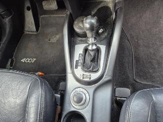 Peugeot 4007 2.2 HDiF picture 7