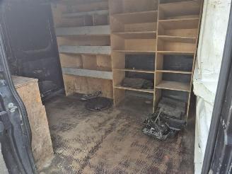 Peugeot Boxer 2.2 HDi picture 14