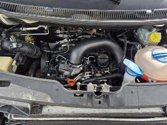 Volkswagen Transporter 2.0 TDi picture 9