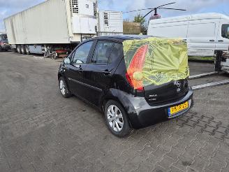 Opel Agila 1.2 16v picture 2