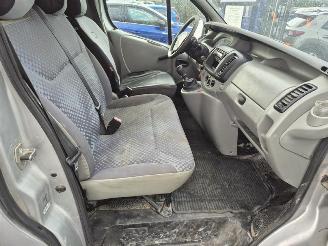 Renault Trafic 1.9 dCi picture 11