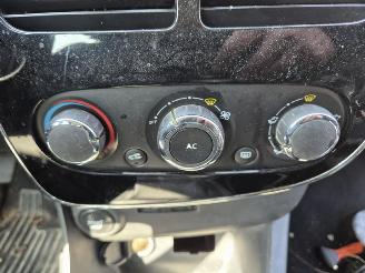 Renault Clio 1.5 dCi picture 6