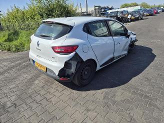Vrakbiler auto Renault Clio 1.5 dCi 2013/10