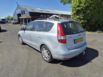 Hyundai I-30 Crosswagon 1.4 picture 2