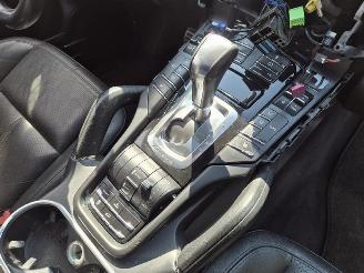 Porsche Cayenne S HYBRID picture 8