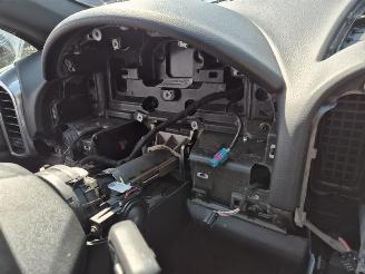 Porsche Cayenne S HYBRID picture 9