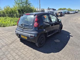demontáž osobní automobily Peugeot 107 1.0 12v 2012/9